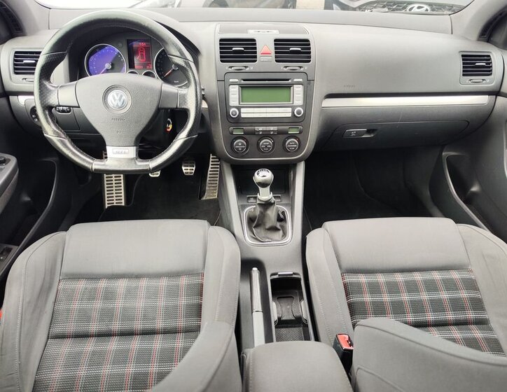 Volkswagen Golf Hatchback 2,0 l 147 kw