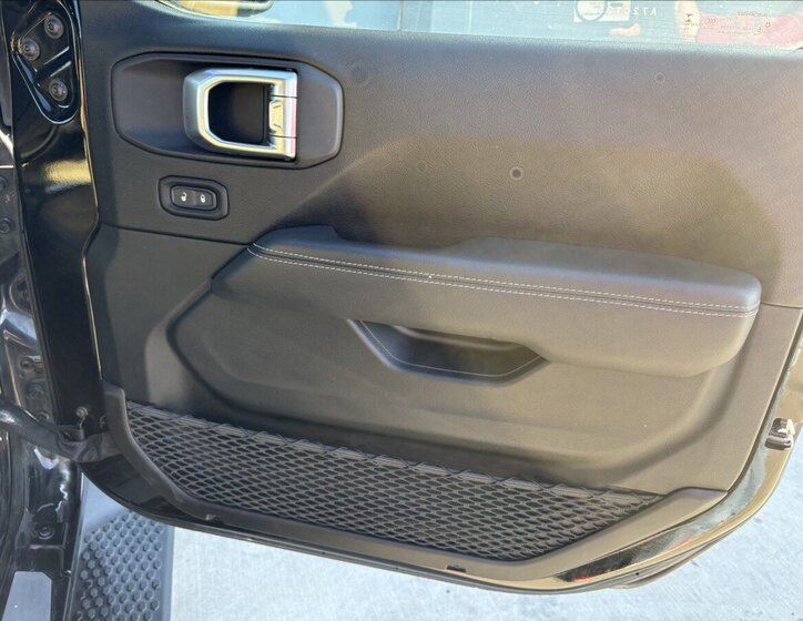 Jeep Wrangler Ostatní 2,1 l 147 kw