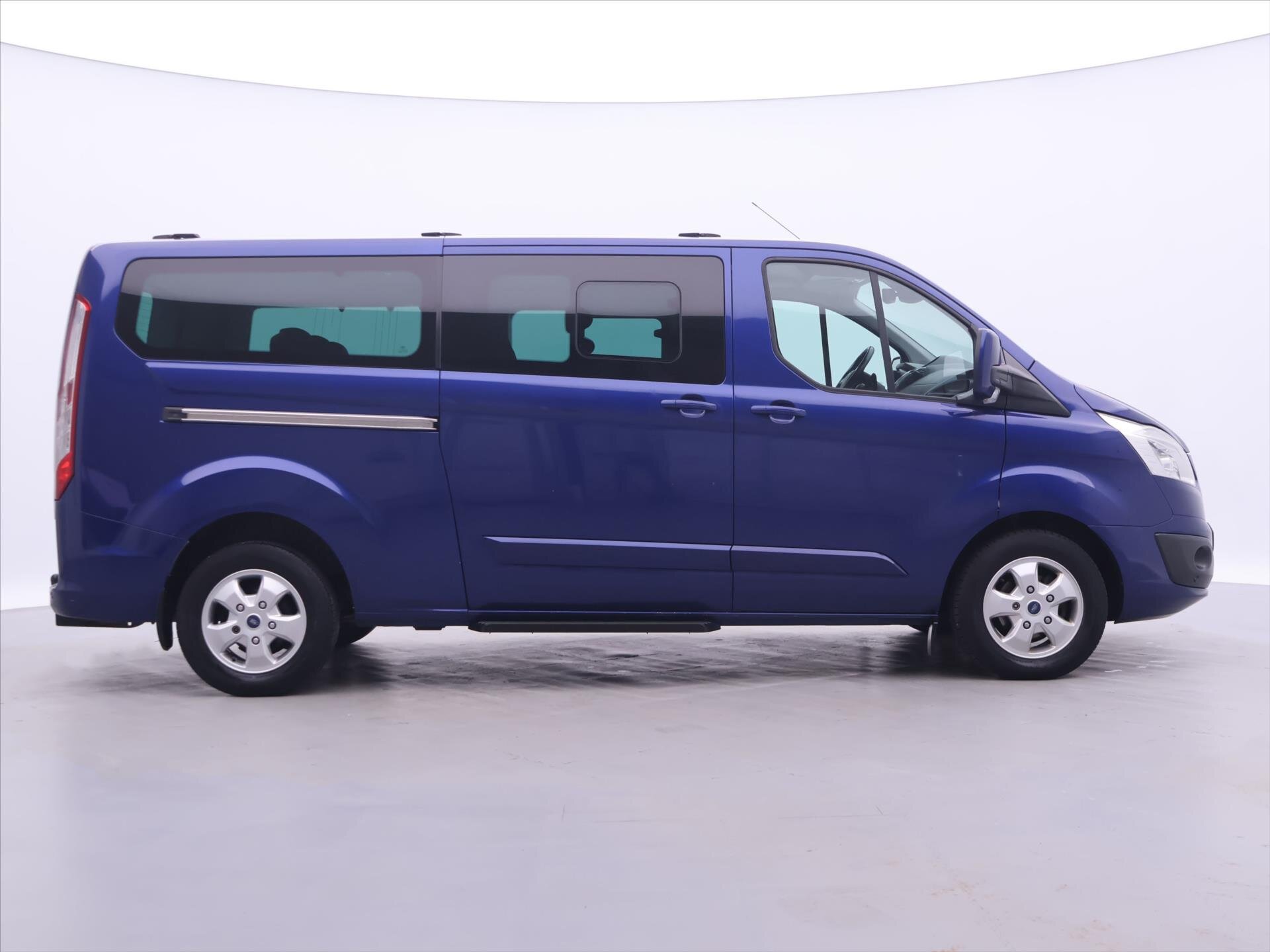 Ford Tourneo Custom Kombi 2,0 l 125 kw