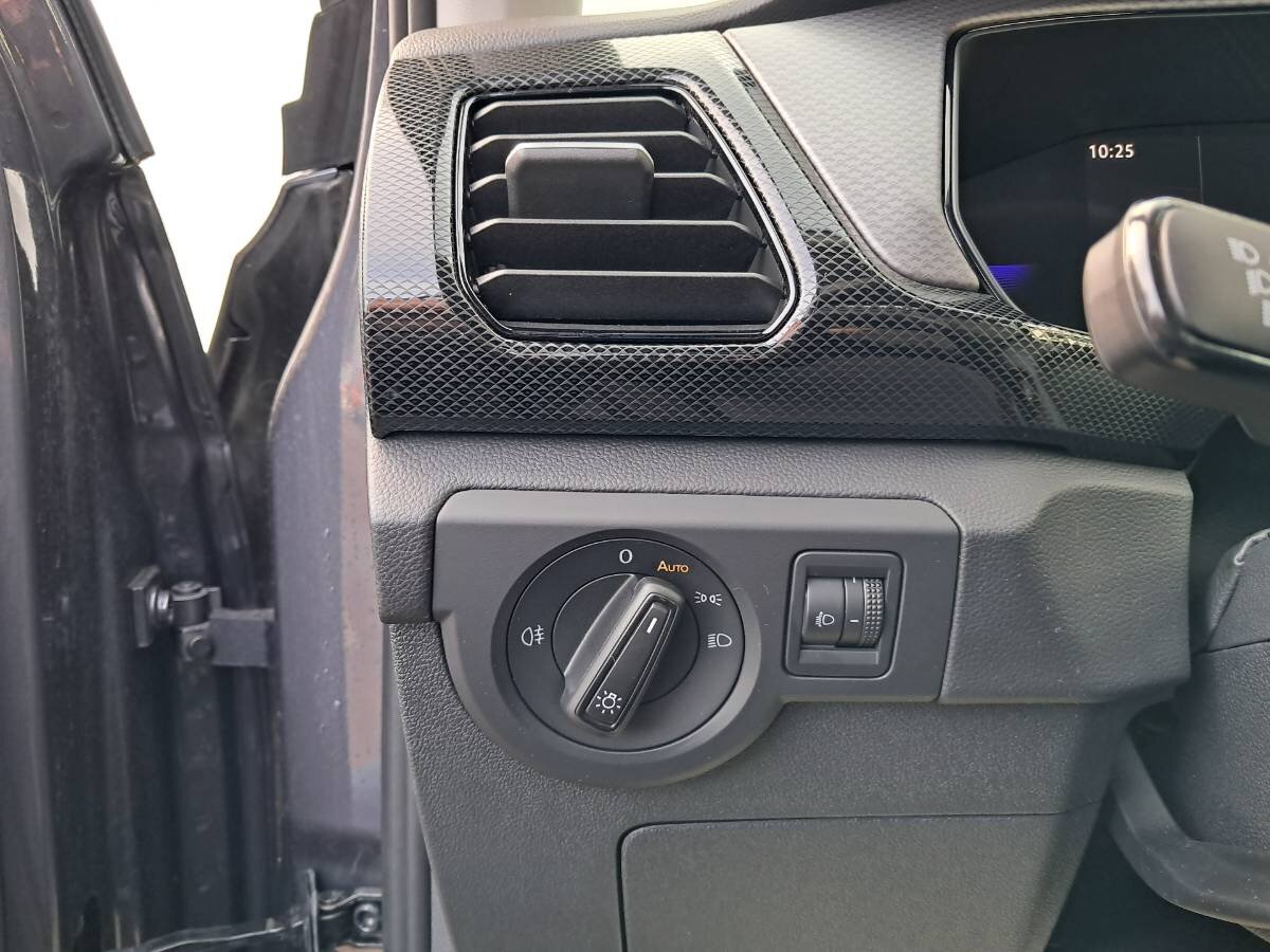 Volkswagen Ostatní Hatchback 999,0 85 kw