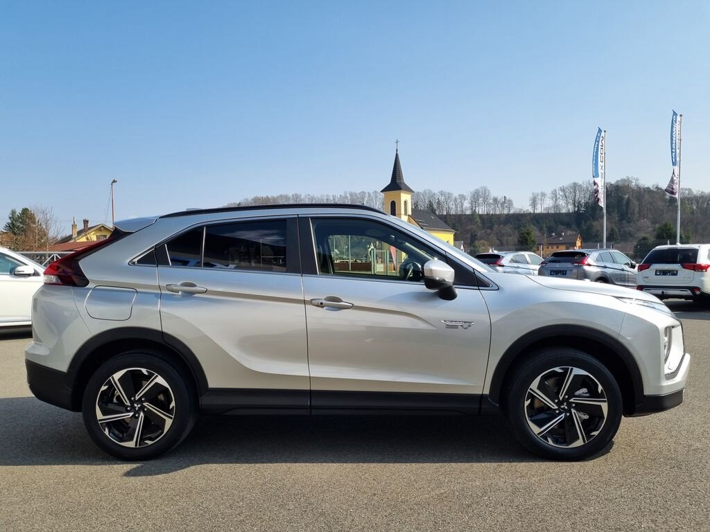 Mitsubishi Ostatní SUV / Terénní 2,4 l 138 kw