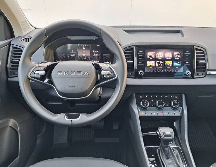 Škoda Karoq SUV / Terénní 1,5 l 110 kw