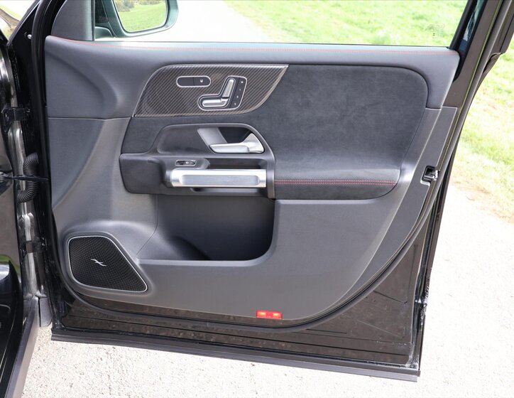 Mercedes-Benz GLB 15