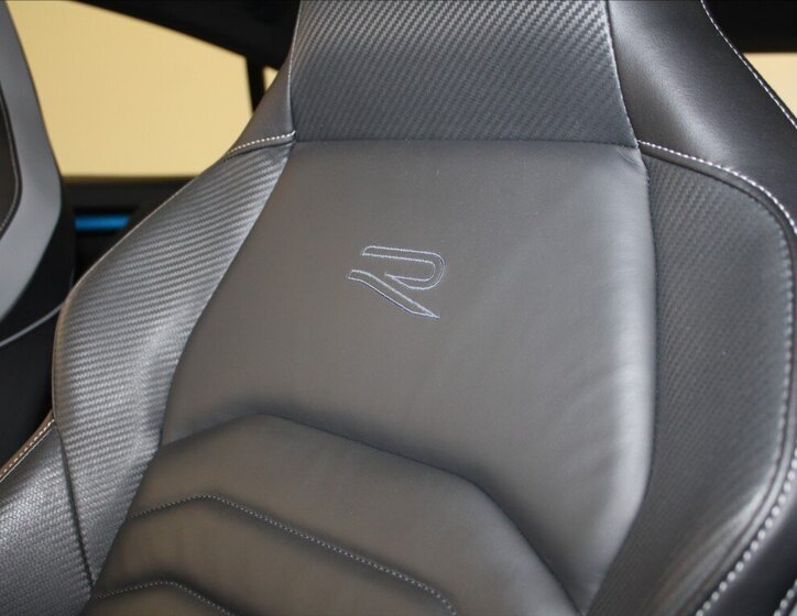 Volkswagen Arteon Liftback 2,0 l 206 kw