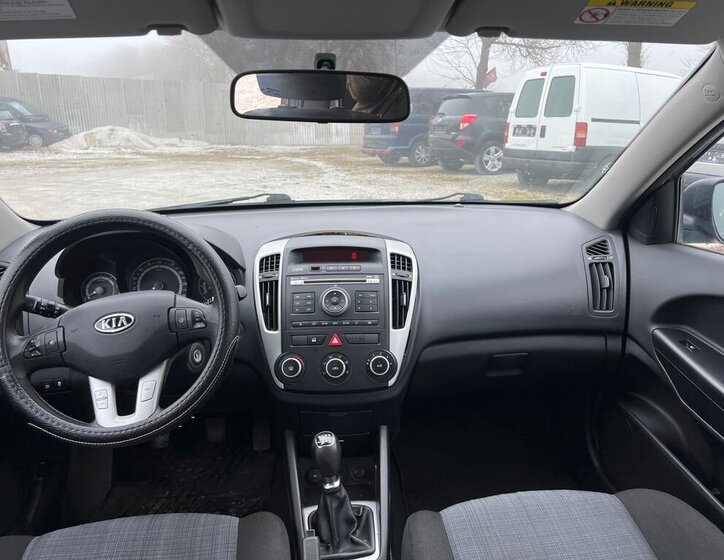 KIA Ostatní Kombi 1,6 l 66 kw