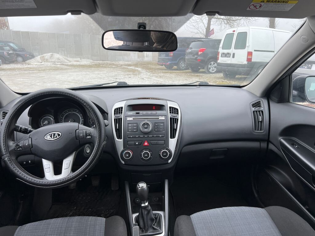 KIA Ostatní Kombi 1,6 l 66 kw