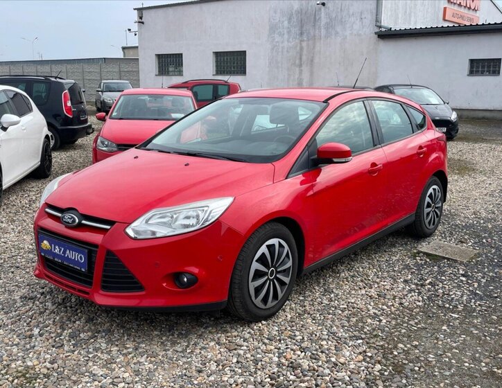 Ford Focus Hatchback 998,0 74 kw