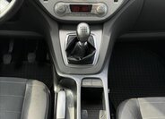 Ford Kuga SUV / Terénní 2,0 l 100 kw