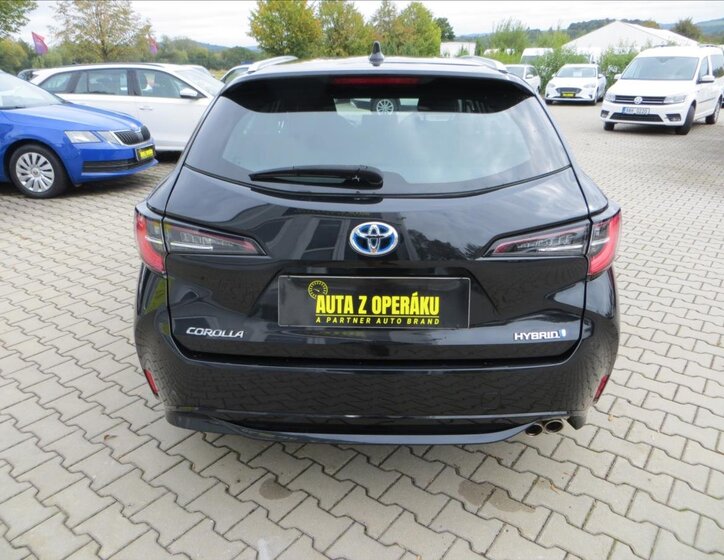 Toyota Corolla Kombi 2,0 l 112 kw