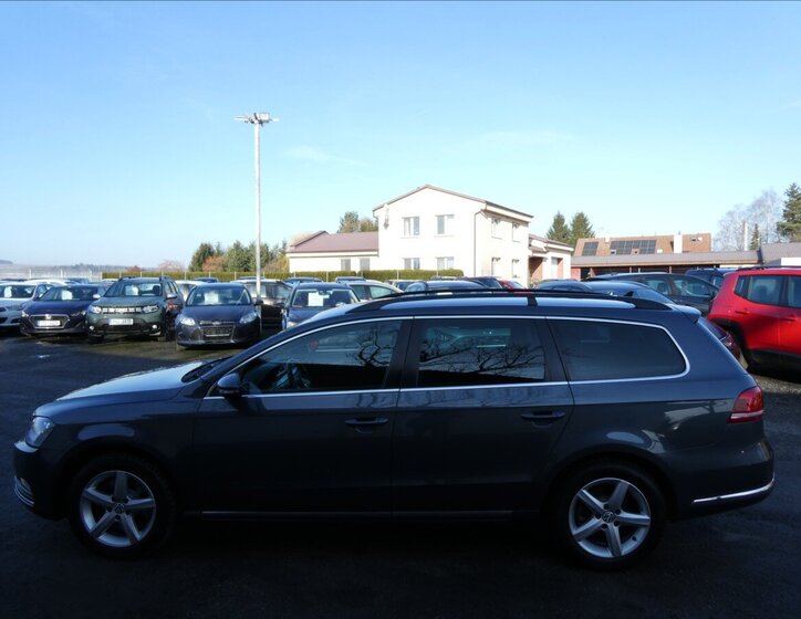 Volkswagen Passat Kombi 1,4 l 90 kw