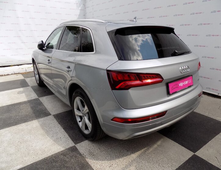 Audi Q5 SUV 2,0 l 140 kw