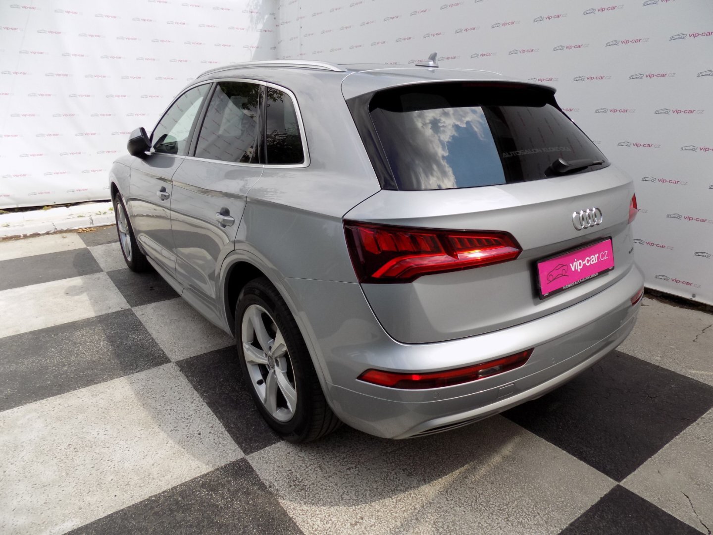 Audi Q5 SUV 2,0 l 140 kw
