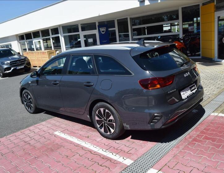 KIA Ceed 11
