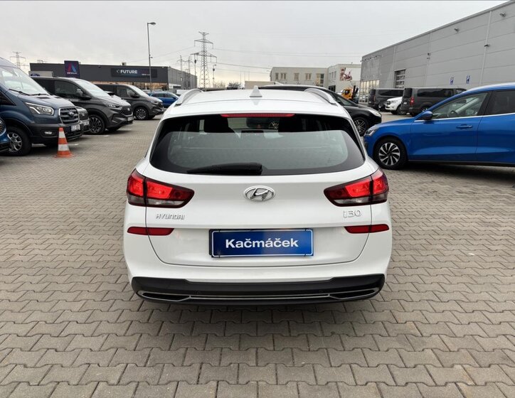 Hyundai i30 Kombi 1,6 l 85 kw