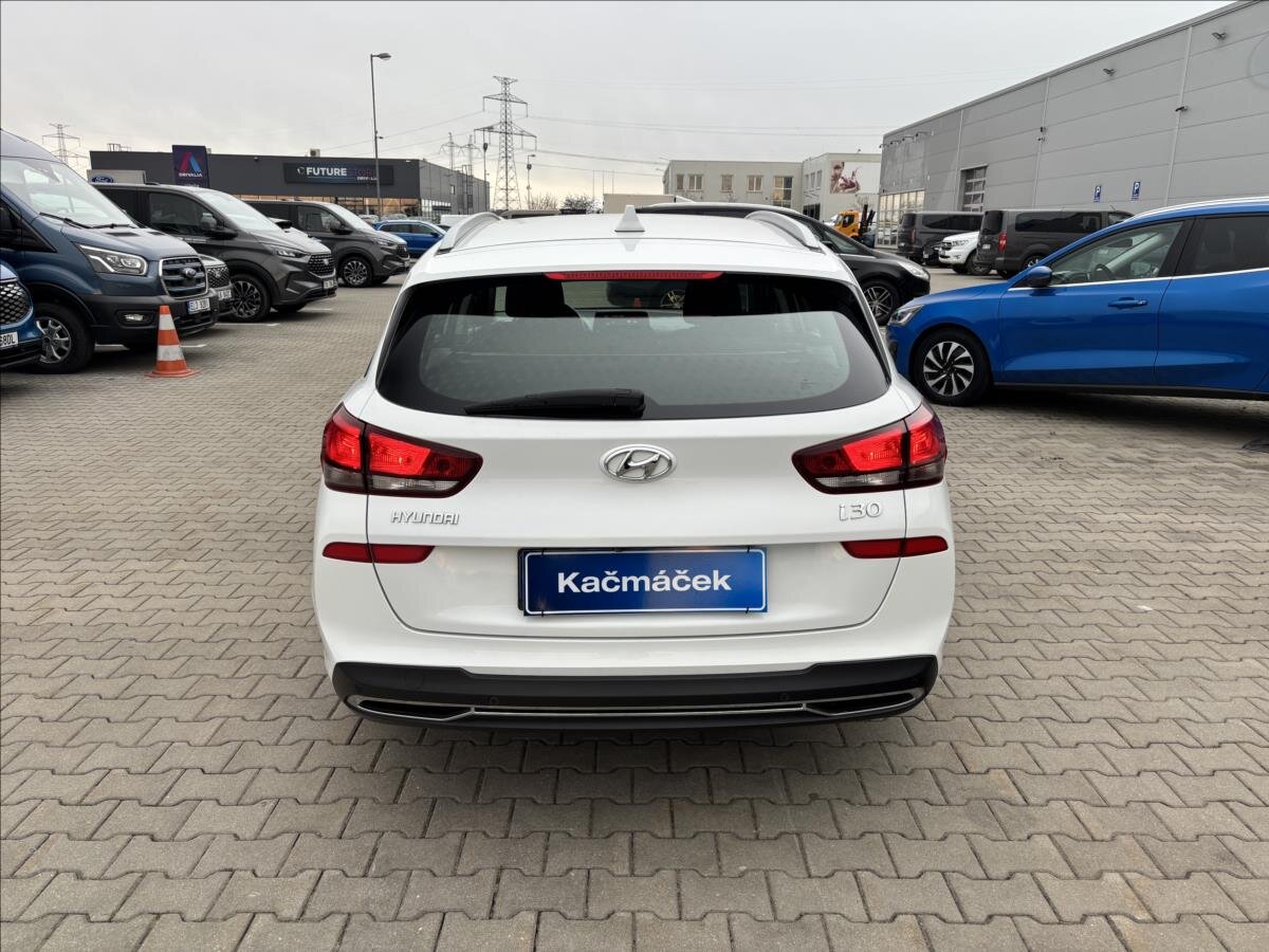 Hyundai i30 Kombi 1,6 l 85 kw