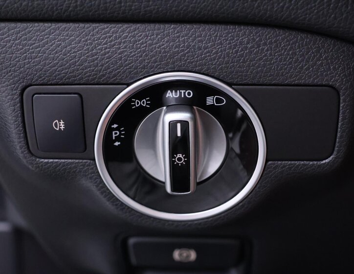 Mercedes-Benz CLA 16