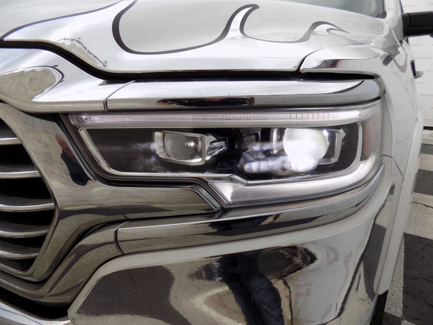 Dodge RAM Pick-up 5,7 l 295 kw