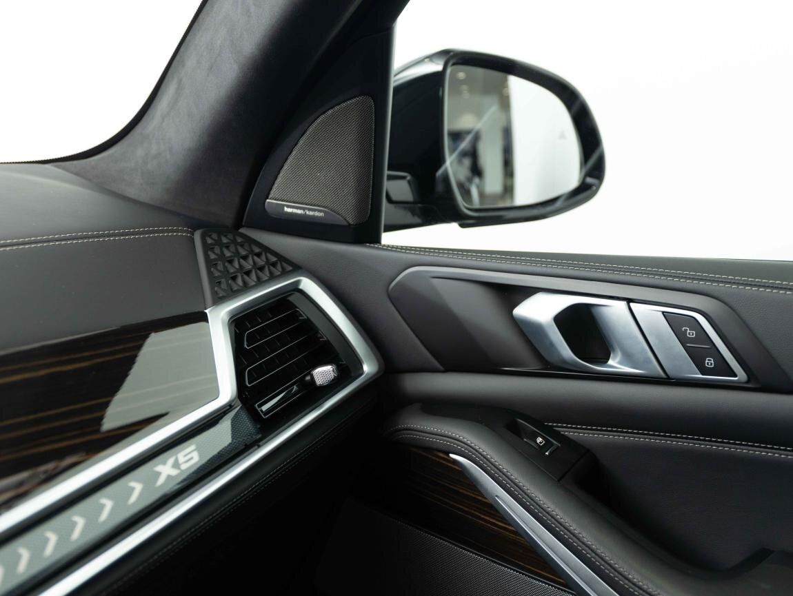 BMW X5 SUV / Terénní 3,0 l 259 kw