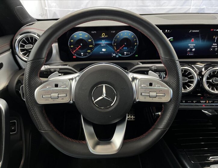 Mercedes-Benz CLA Kombi 1,3 l 118 kw