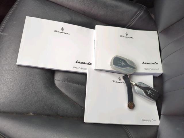 Maserati Levante SUV / Terénní 2,0 l 243 kw