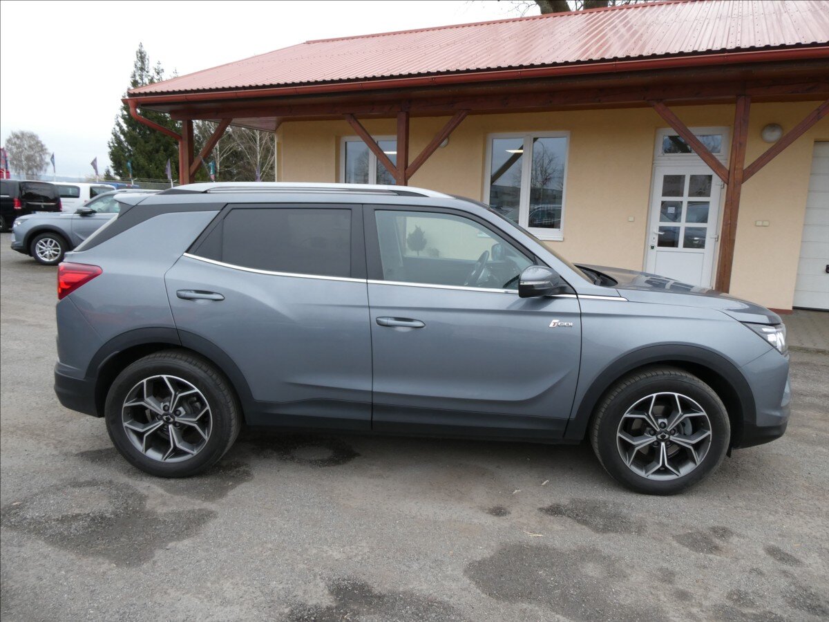SsangYong Korando SUV / Terénní 1,5 l 120 kw