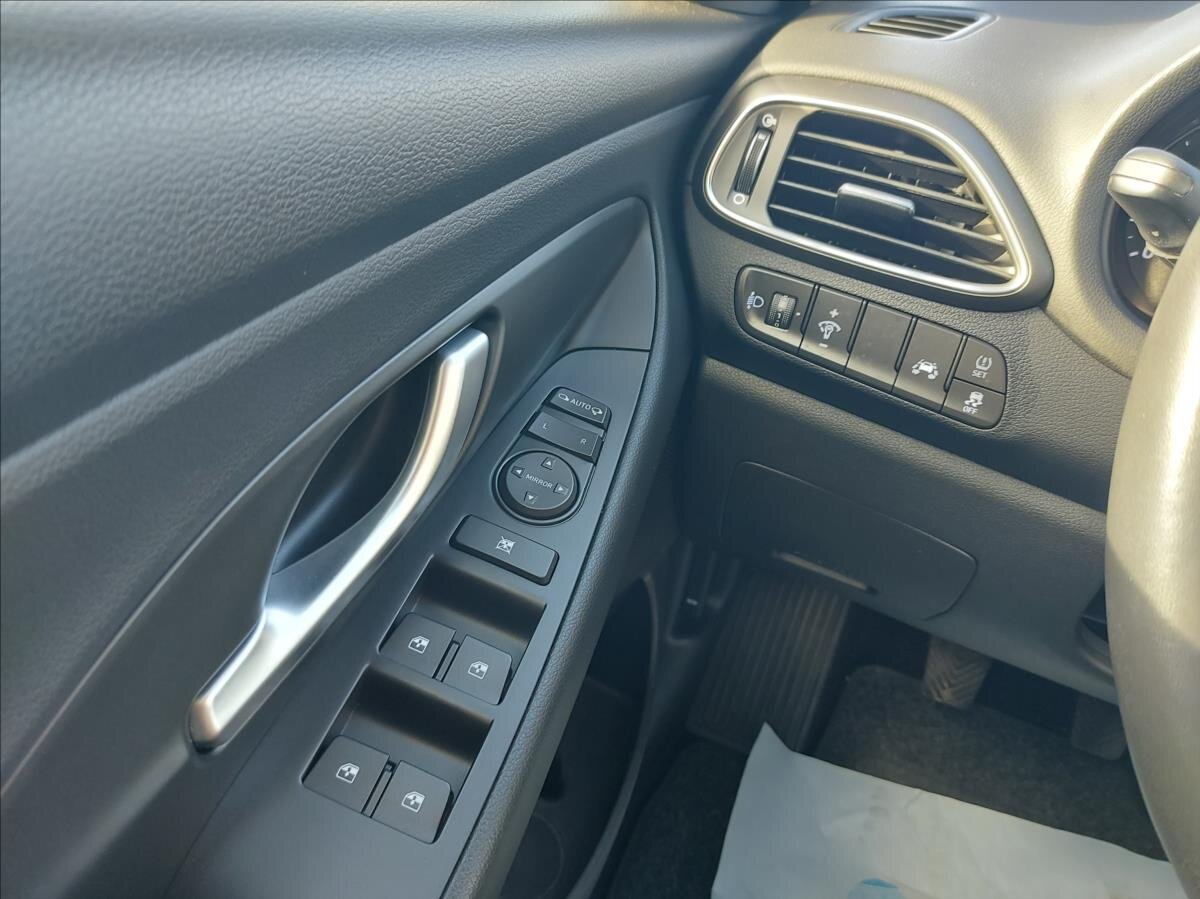 Hyundai i30 Kombi 1,6 l 85 kw