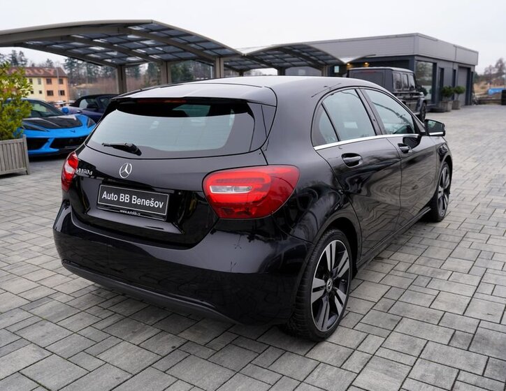 Mercedes-Benz Třídy A 6