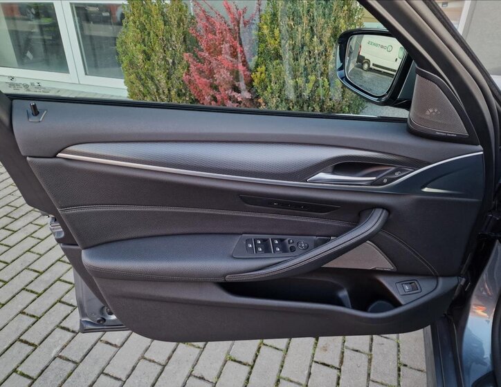 BMW Řada 5 39