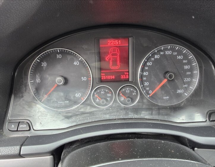 Volkswagen Golf Kombi 2,0 l 103 kw