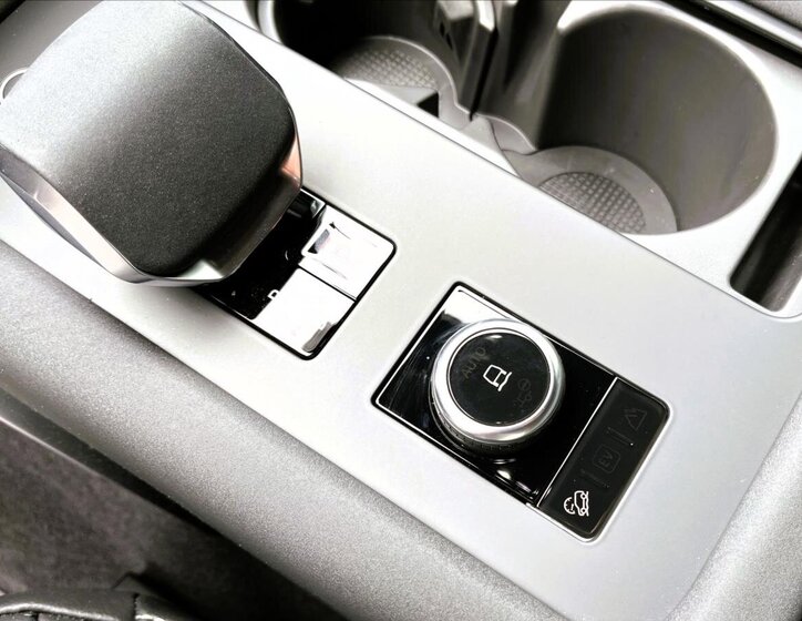 Land Rover Discovery SUV / Terénní 3,0 l 184 kw