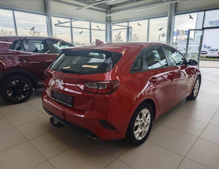 KIA Ceed Hatchback 1,5 l 117 kw