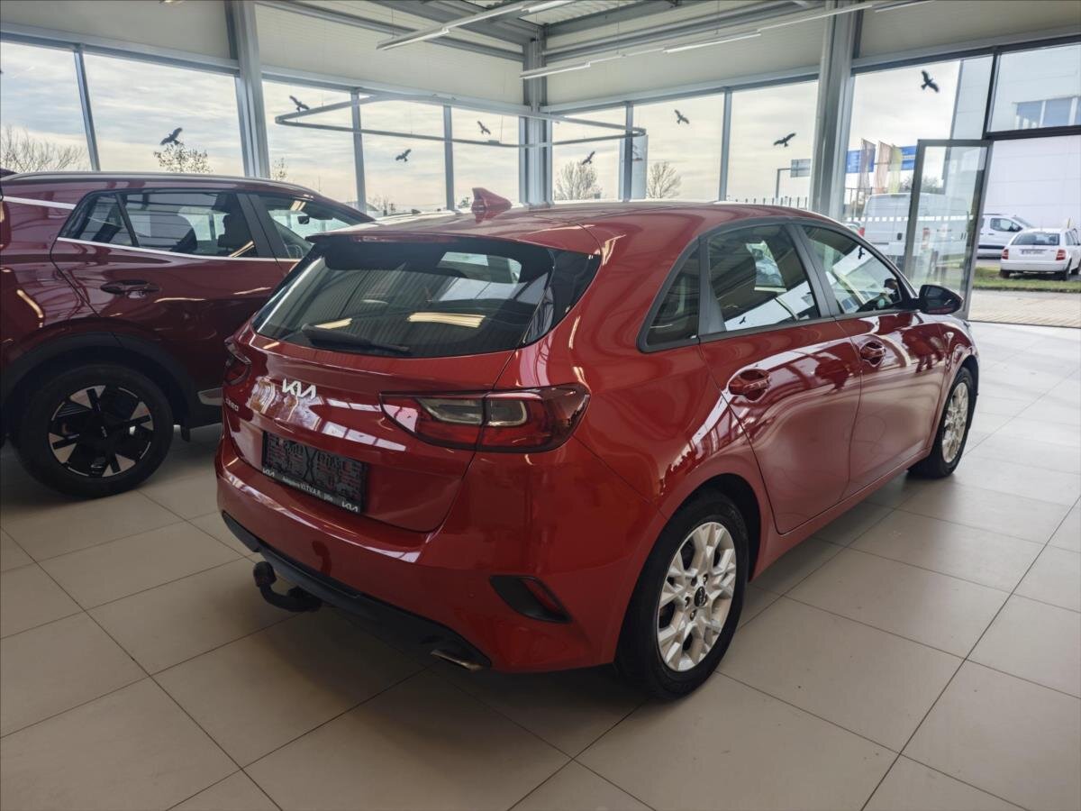 KIA Ceed Hatchback 1,5 l 117 kw