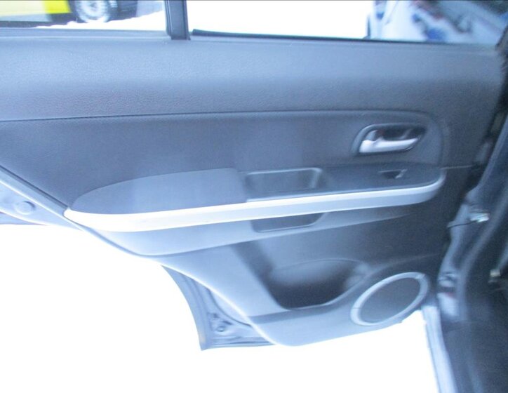 Suzuki Grand Vitara 15