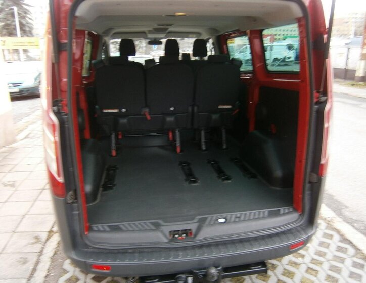 Ford Transit Custom Kombi 2,2 l 74 kw
