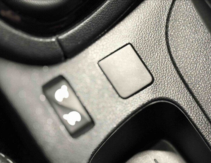 Renault Clio Hatchback 1,1 l 54 kw