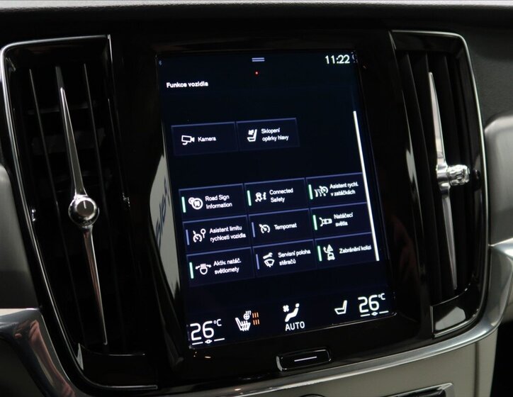 Volvo S90 Sedan / Limuzína 2,0 l 173 kw