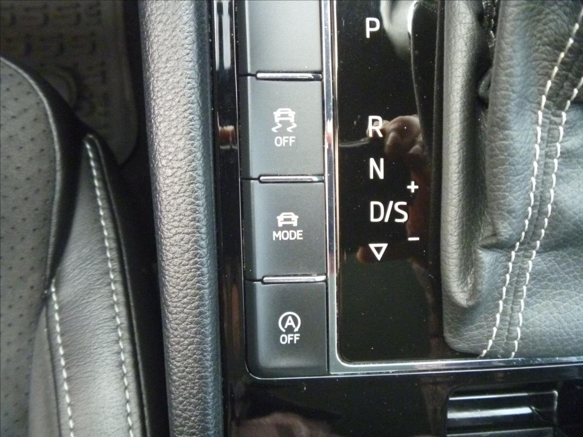 Škoda Superb Liftback 2,0 l 140 kw