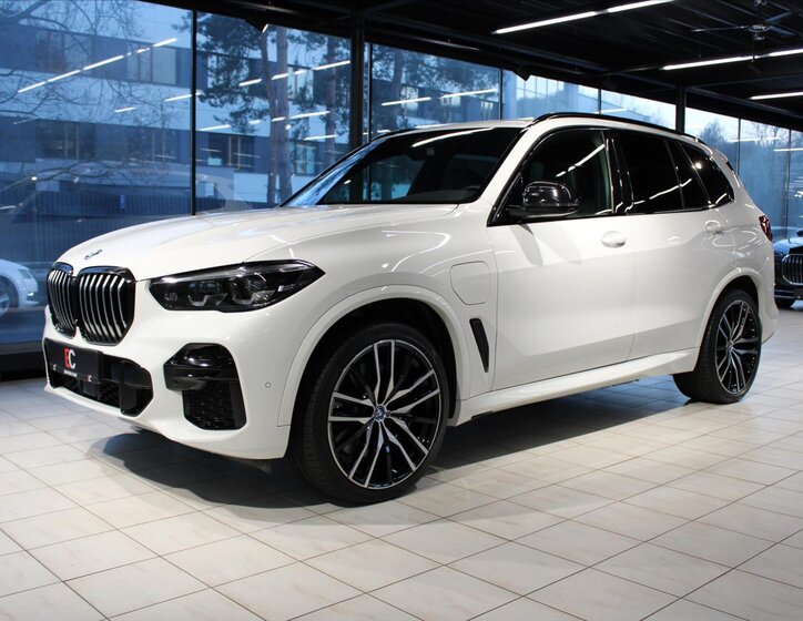 BMW X5 SUV 3,0 l 290 kw