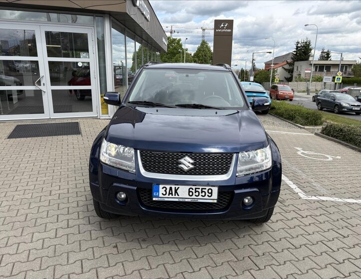 Suzuki Grand Vitara SUV / Terénní 2,4 l 124 kw