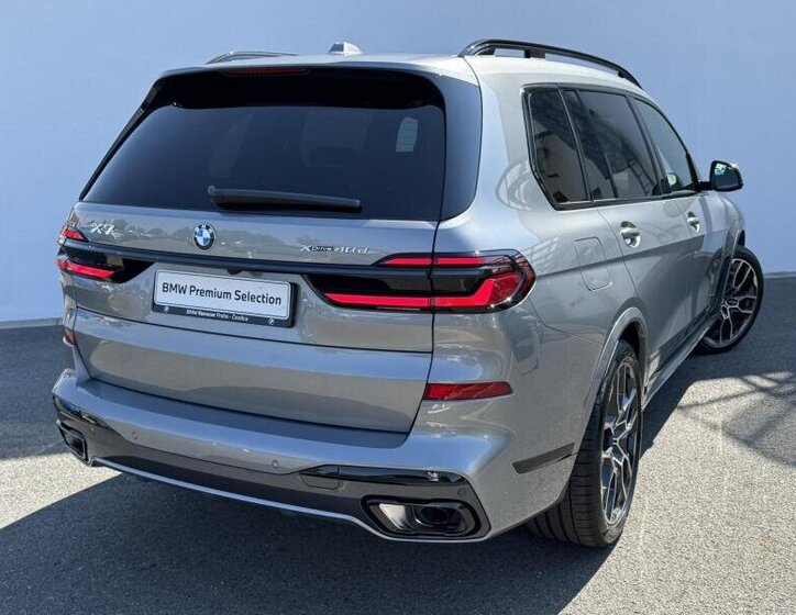 BMW X7 SUV / Terénní 3,0 l 250 kw
