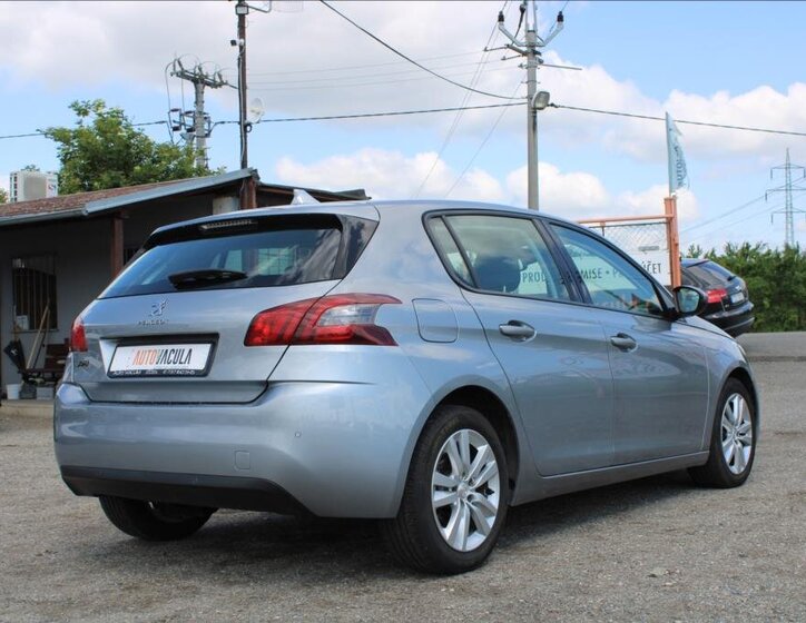 Peugeot 308 Hatchback 1,5 l 75 kw