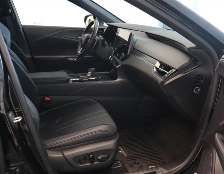 Lexus RX 500h 24
