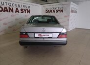 Mercedes-Benz 124 Kupé 3,0 l 162 kw