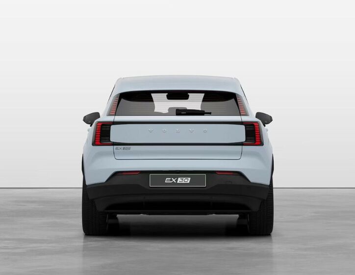 Volvo EX30 6