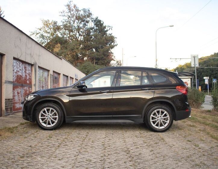 BMW X1 8