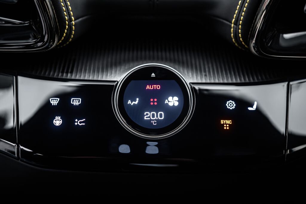 Ferrari Ostatní SUV / Terénní 6,5 l 529 kw