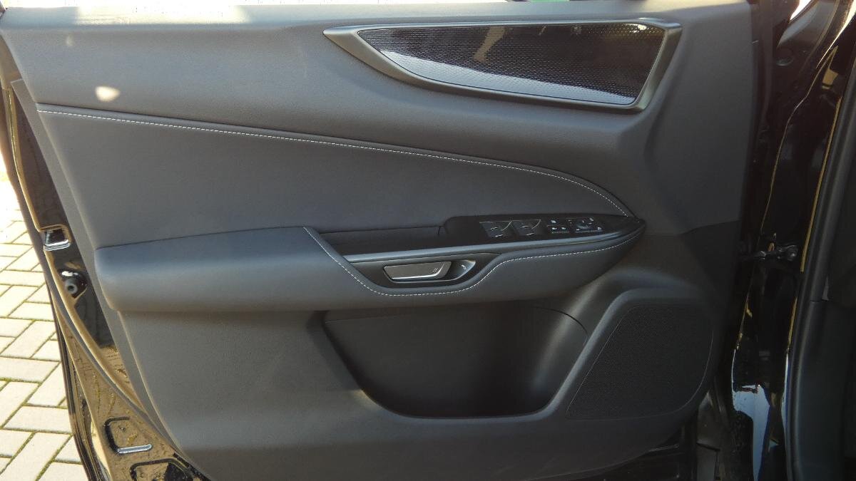 Lexus NX 350h SUV / Terénní 2,5 l 140 kw