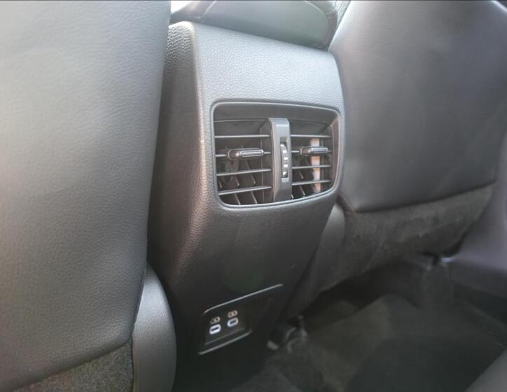 Toyota Corolla Cross 31