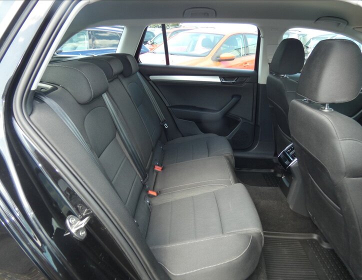 Škoda Superb Kombi 1,5 l 110 kw