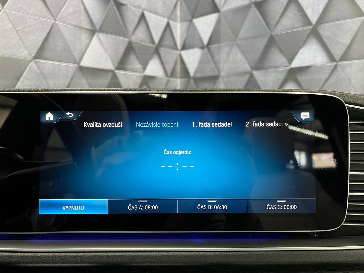 Mercedes-Benz GLS SUV / Terénní 4,0 l 360 kw